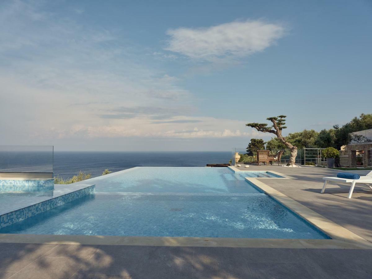 Golden July Luxury Villa Akrotiri  외부 사진